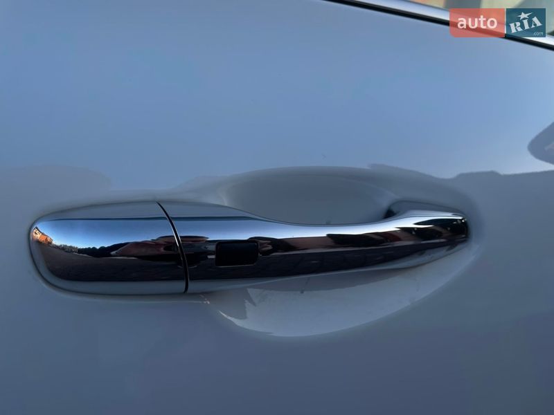 Позашляховик / Кросовер Kia Sorento 2015 в Стрию