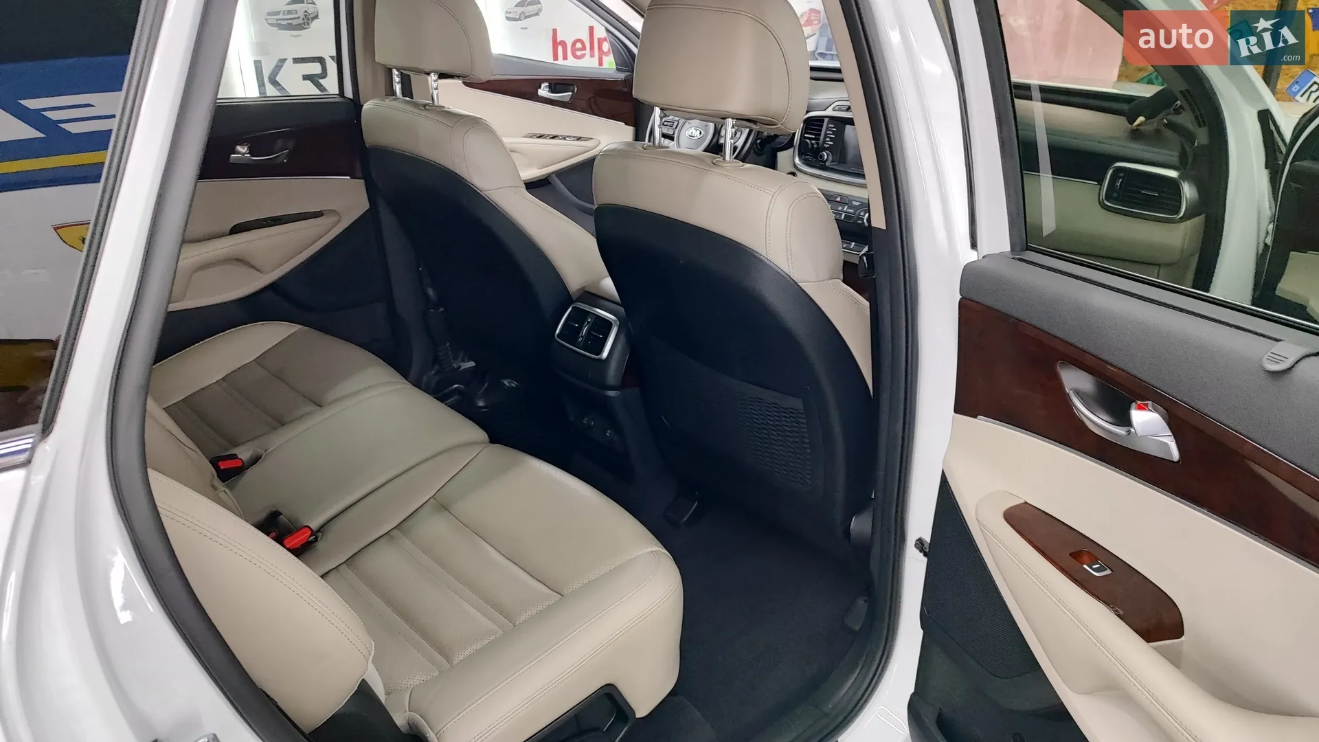 2016 Kia Sorento - мініатюра 8