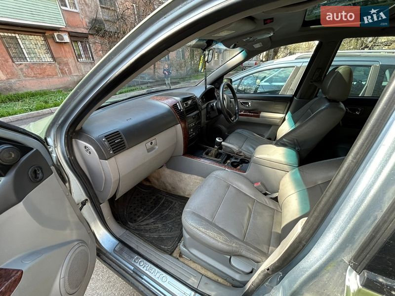 Внедорожник / Кроссовер Kia Sorento 2004 в Павлограде фото 9 Внедорожник / Кроссовер Kia Sorento 2004 в Павлограде