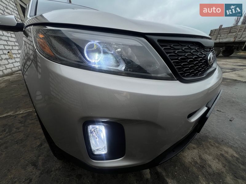 Позашляховик / Кросовер Kia Sorento 2013 в Одесі