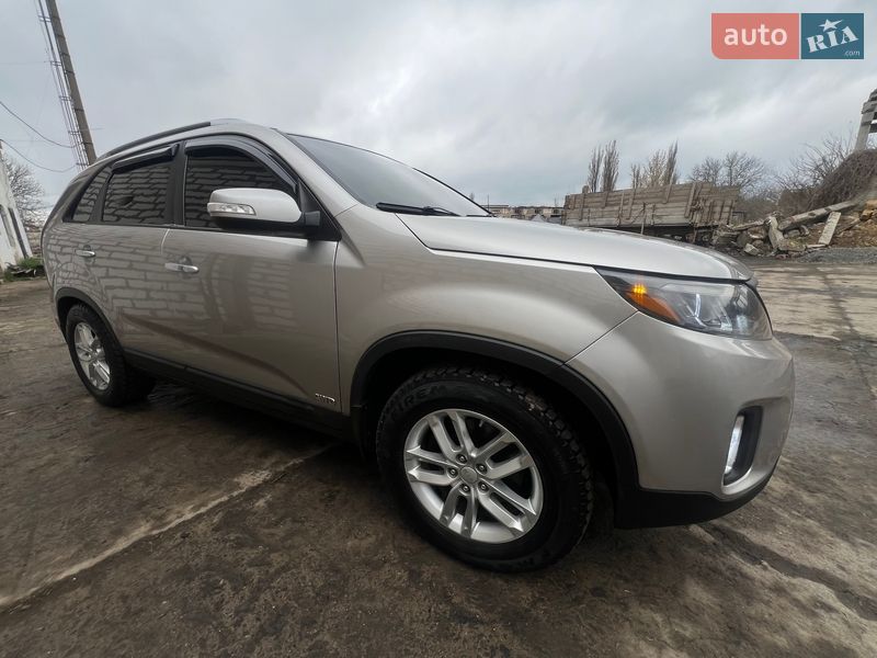 Позашляховик / Кросовер Kia Sorento 2013 в Одесі