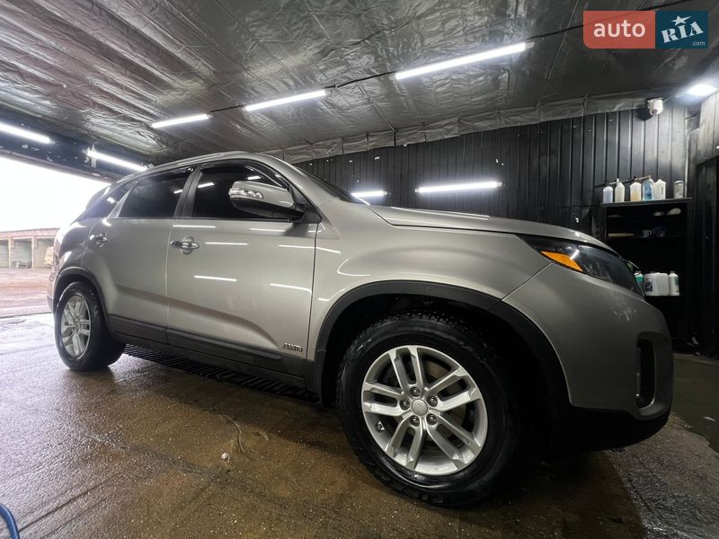 Позашляховик / Кросовер Kia Sorento 2013 в Одесі