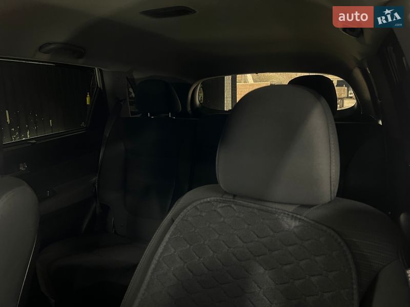 Позашляховик / Кросовер Kia Sorento 2013 в Одесі