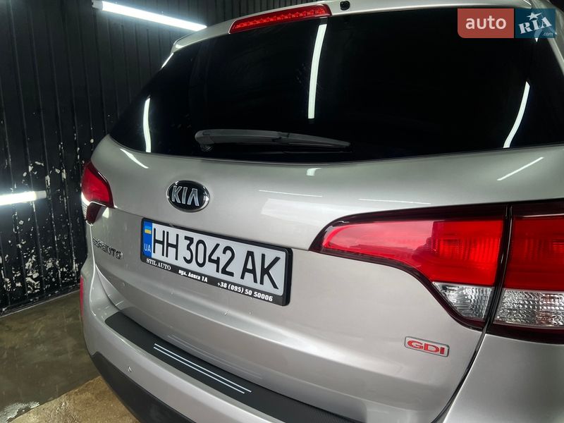 Позашляховик / Кросовер Kia Sorento 2013 в Одесі