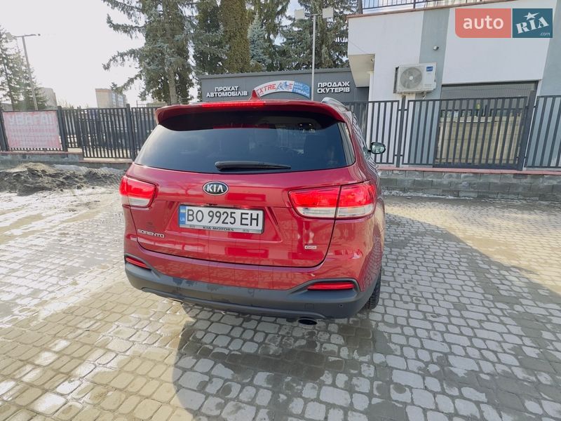 Внедорожник / Кроссовер Kia Sorento 2015 в Чорткове