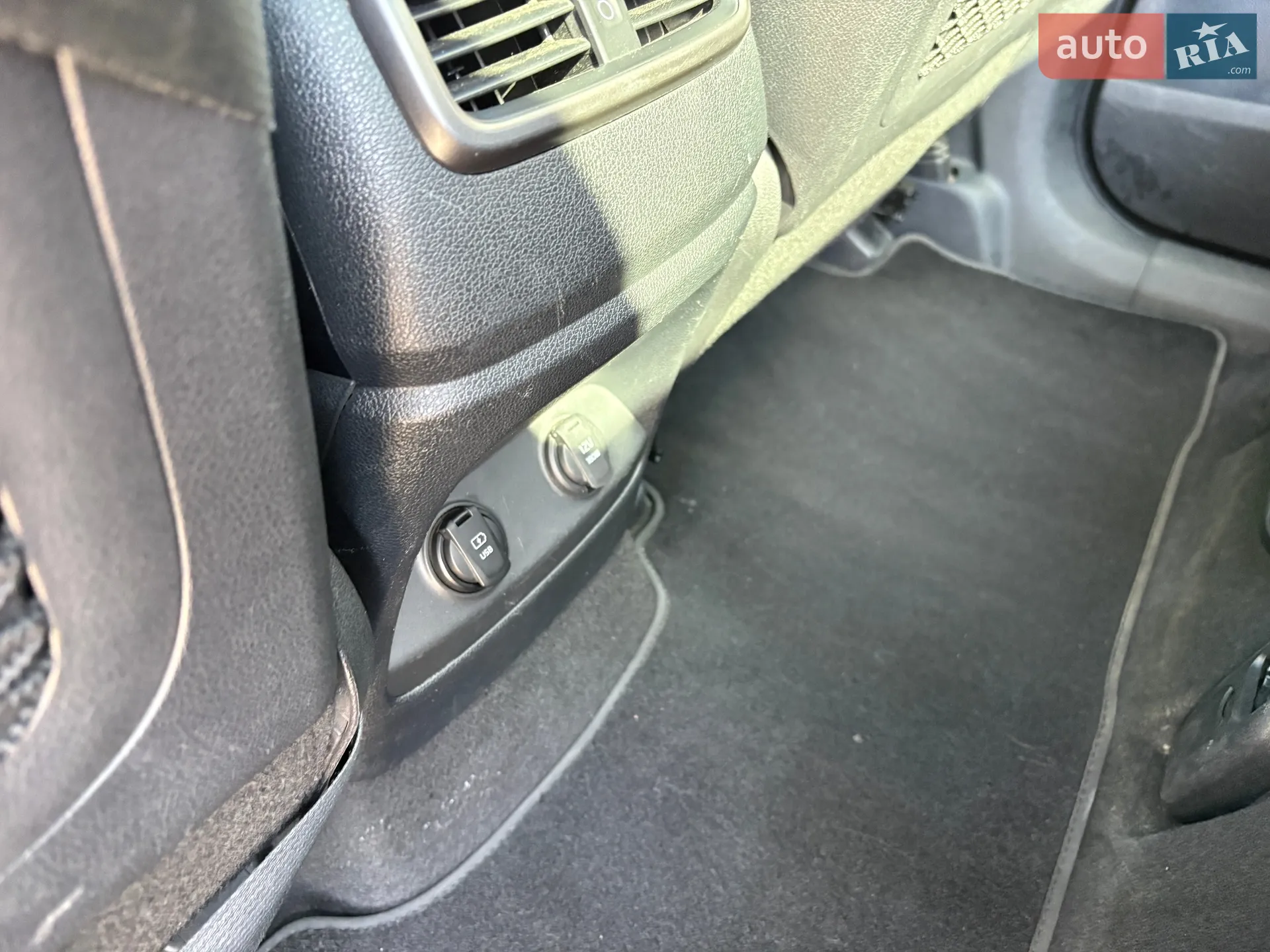 2016 Kia Sorento - мініатюра 38