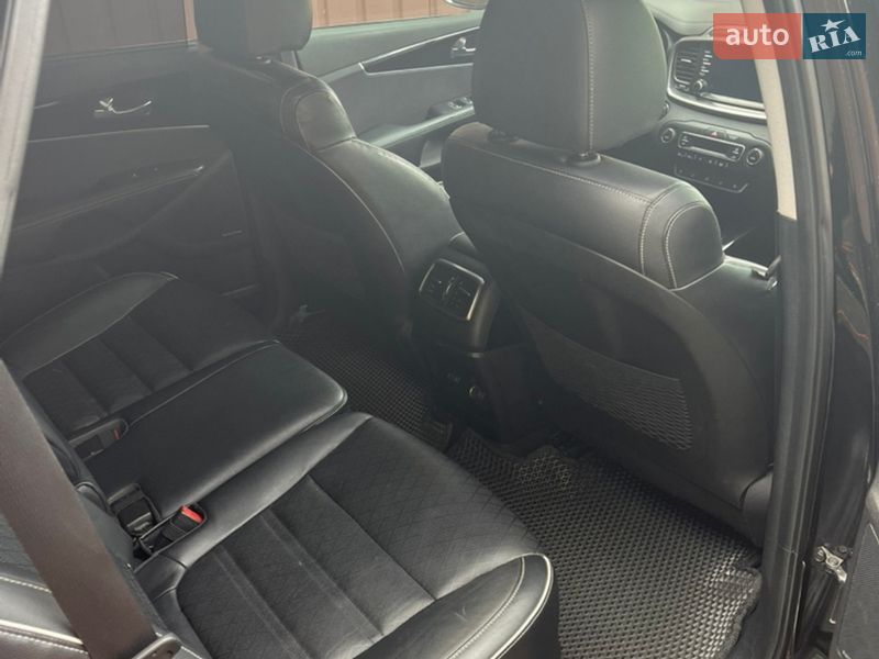 Внедорожник / Кроссовер Kia Sorento 2017 в Костополе фото 19 Внедорожник / Кроссовер Kia Sorento 2017 в Костополе