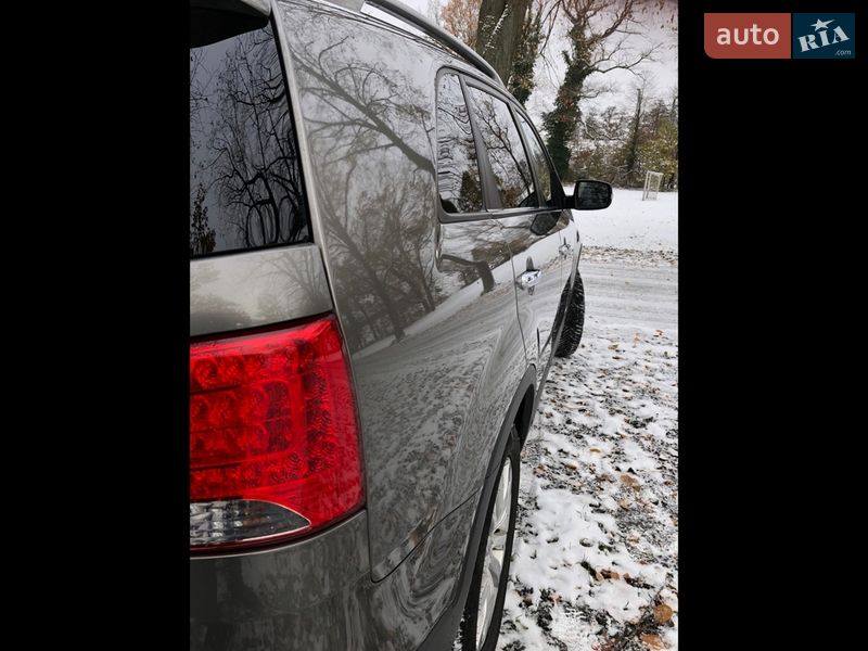 Внедорожник / Кроссовер Kia Sorento 2010 в Запорожье