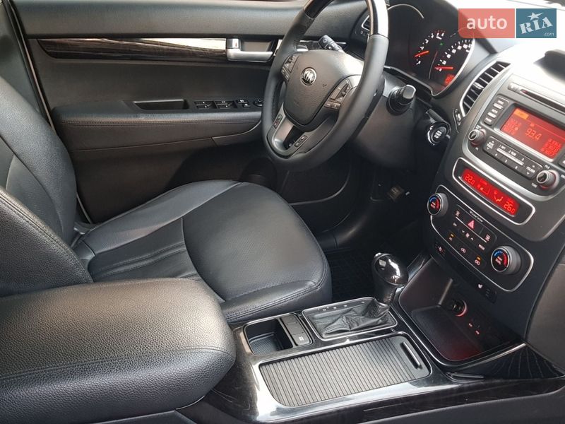 Позашляховик / Кросовер Kia Sorento 2013 в Кременчуці фото 23 Позашляховик / Кросовер Kia Sorento 2013 в Кременчуці
