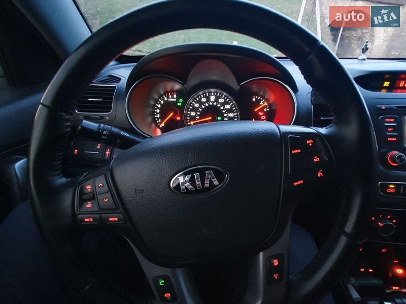 Позашляховик / Кросовер Kia Sorento 2014 в Львові фото 10 Позашляховик / Кросовер Kia Sorento 2014 в Львові