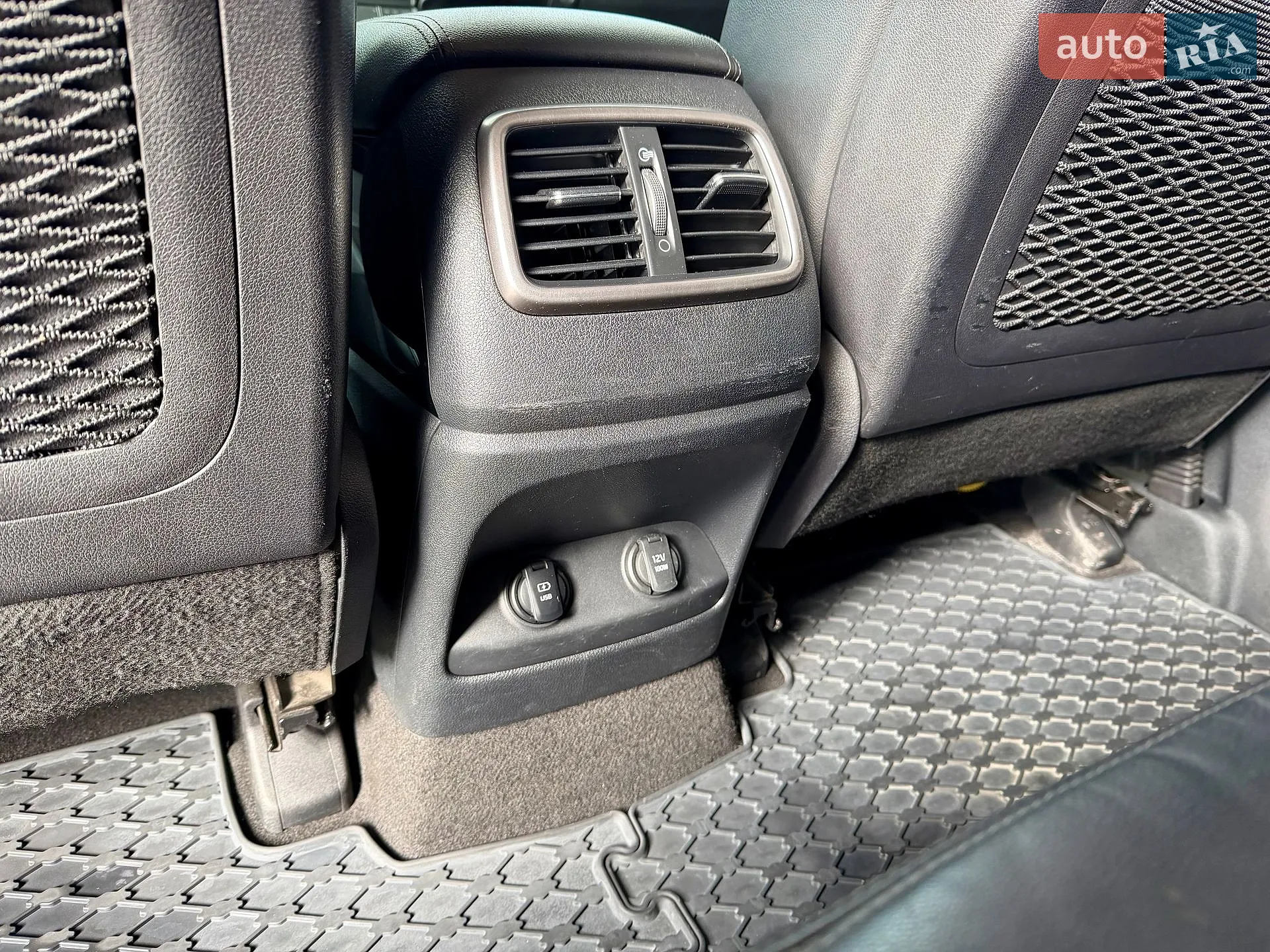 2015 Kia Sorento - мініатюра 26