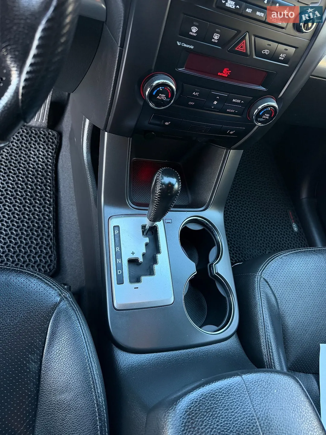 2010 Kia Sorento - мініатюра 31