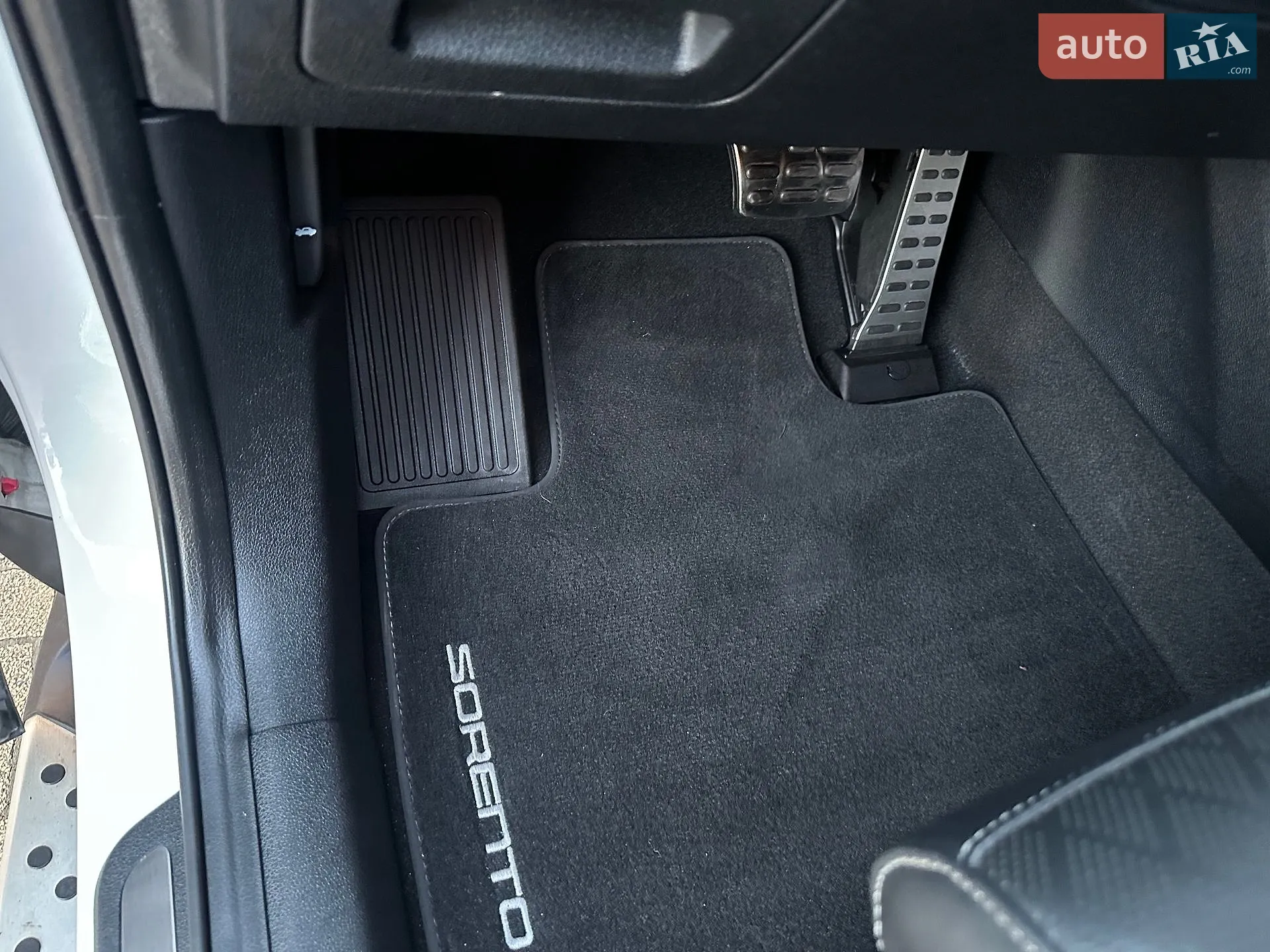 2019 Kia Sorento - мініатюра 117