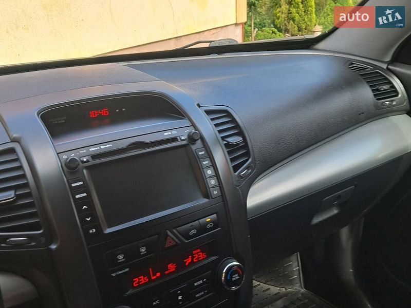 Внедорожник / Кроссовер Kia Sorento 2011 в Городке