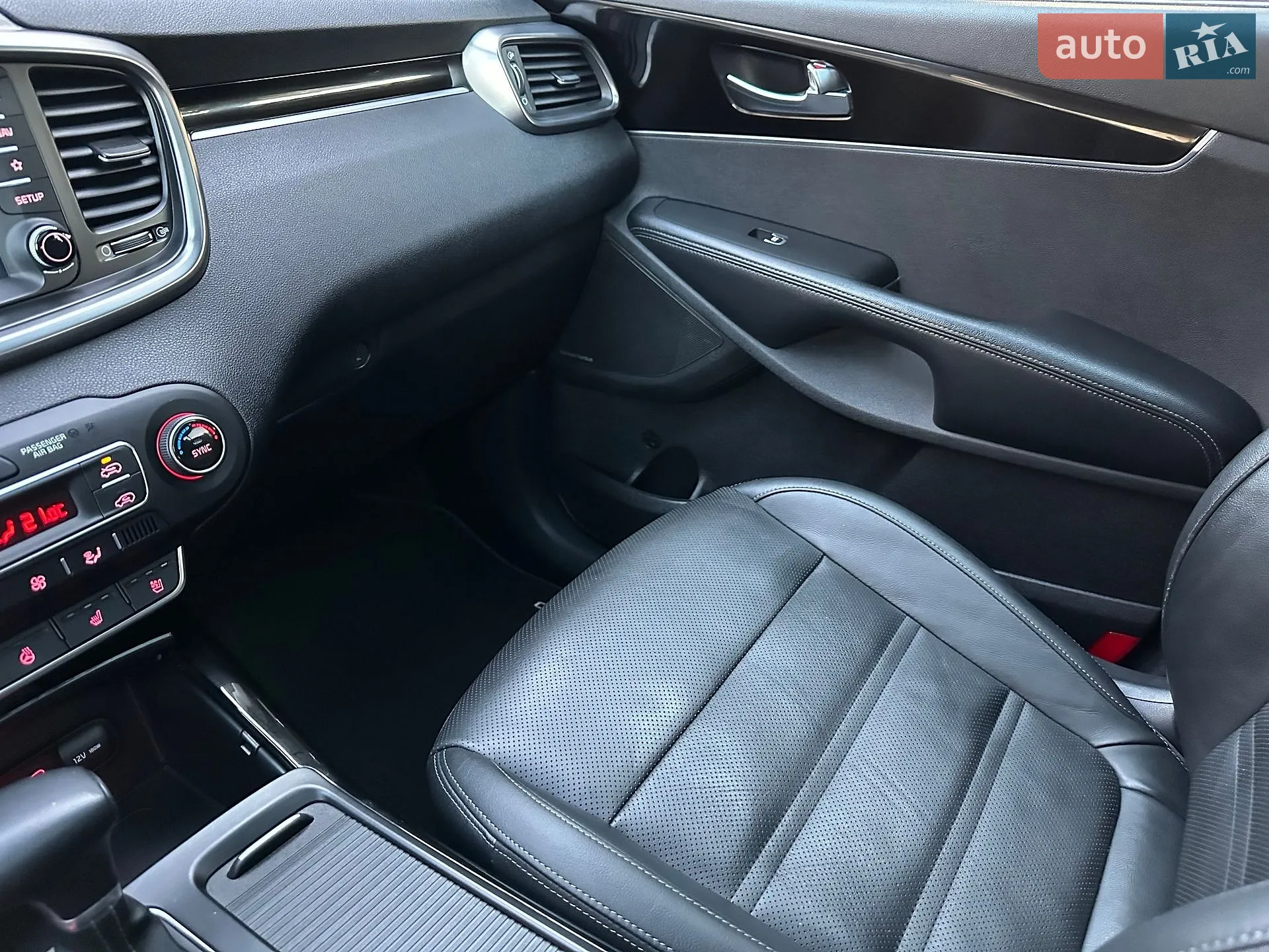 2017 Kia Sorento - мініатюра 159