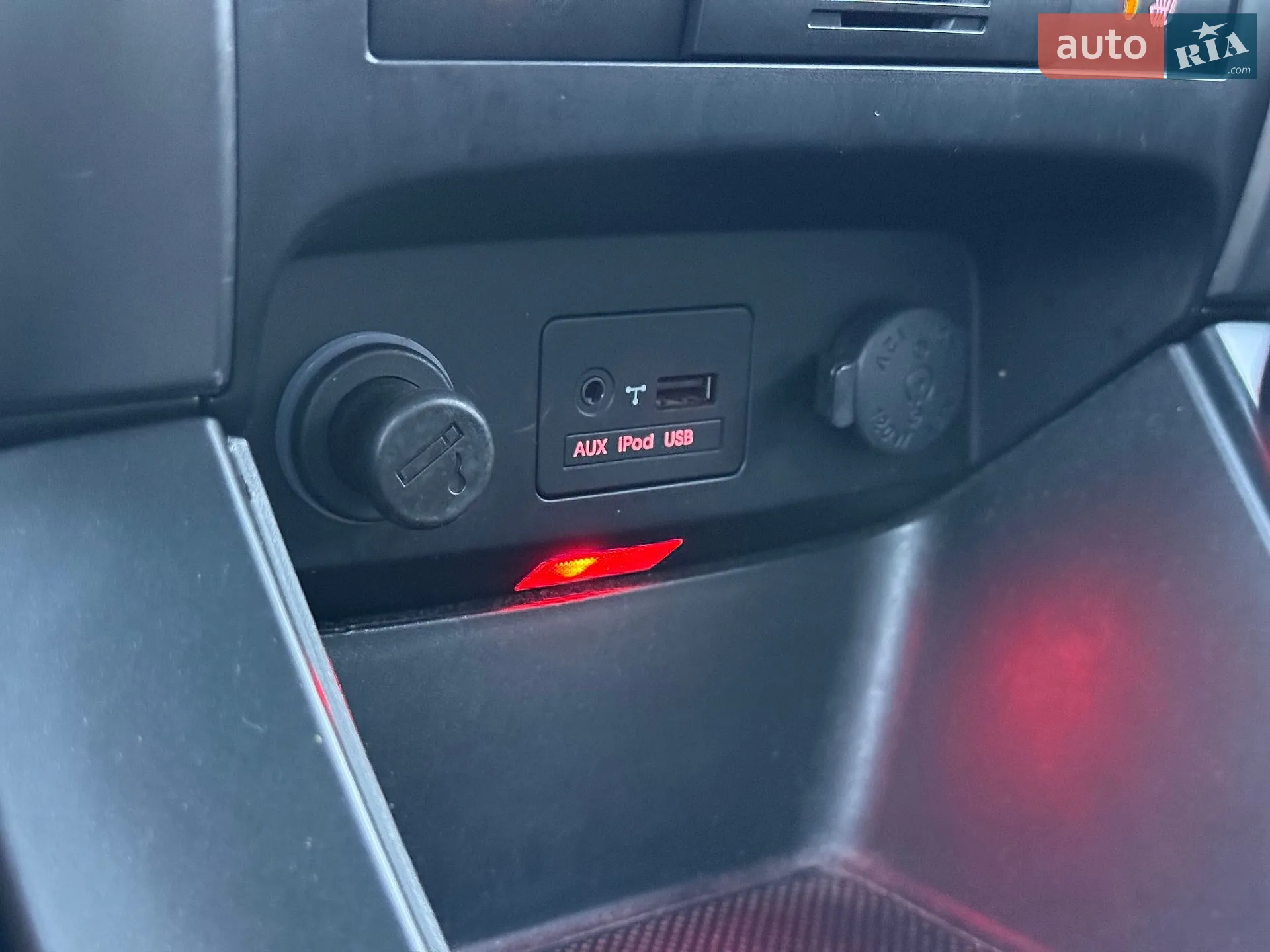 2011 Kia Sorento - мініатюра 37