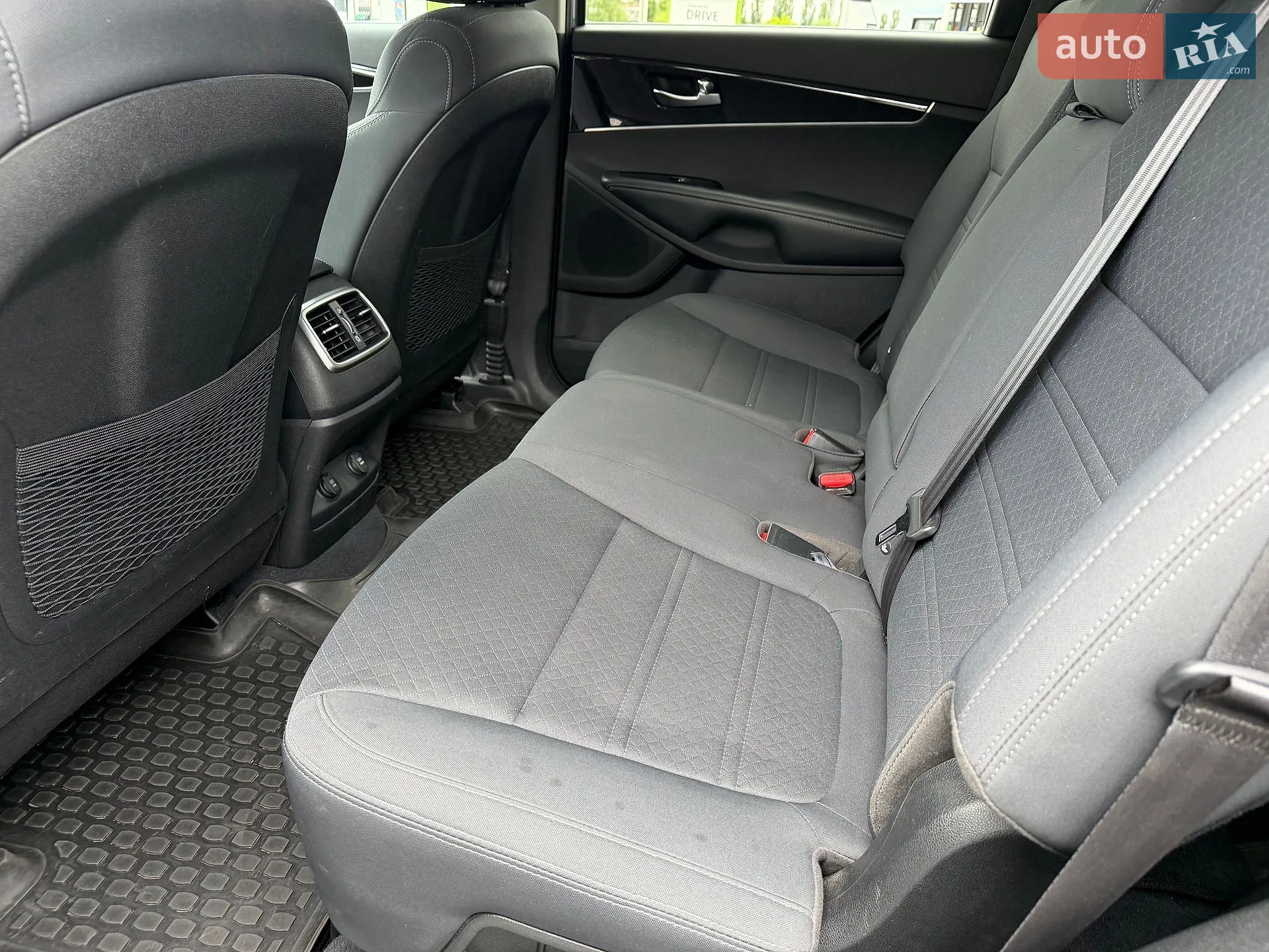 2019 Kia Sorento - мініатюра 28