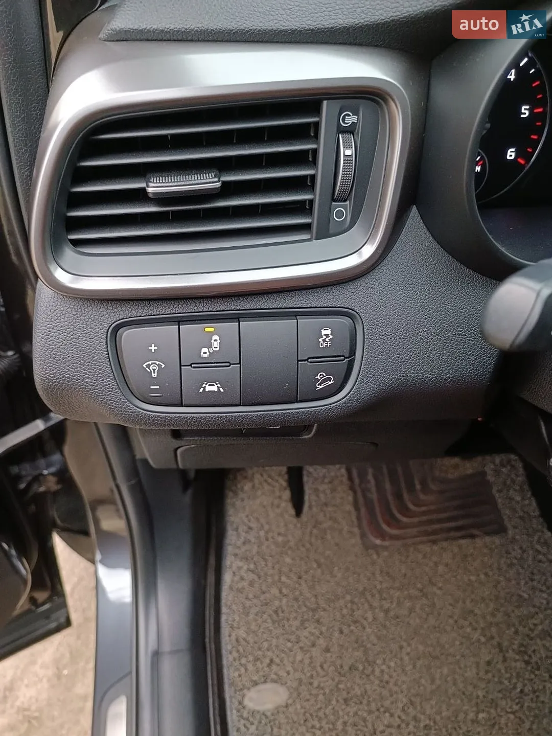2019 Kia Sorento - мініатюра 18