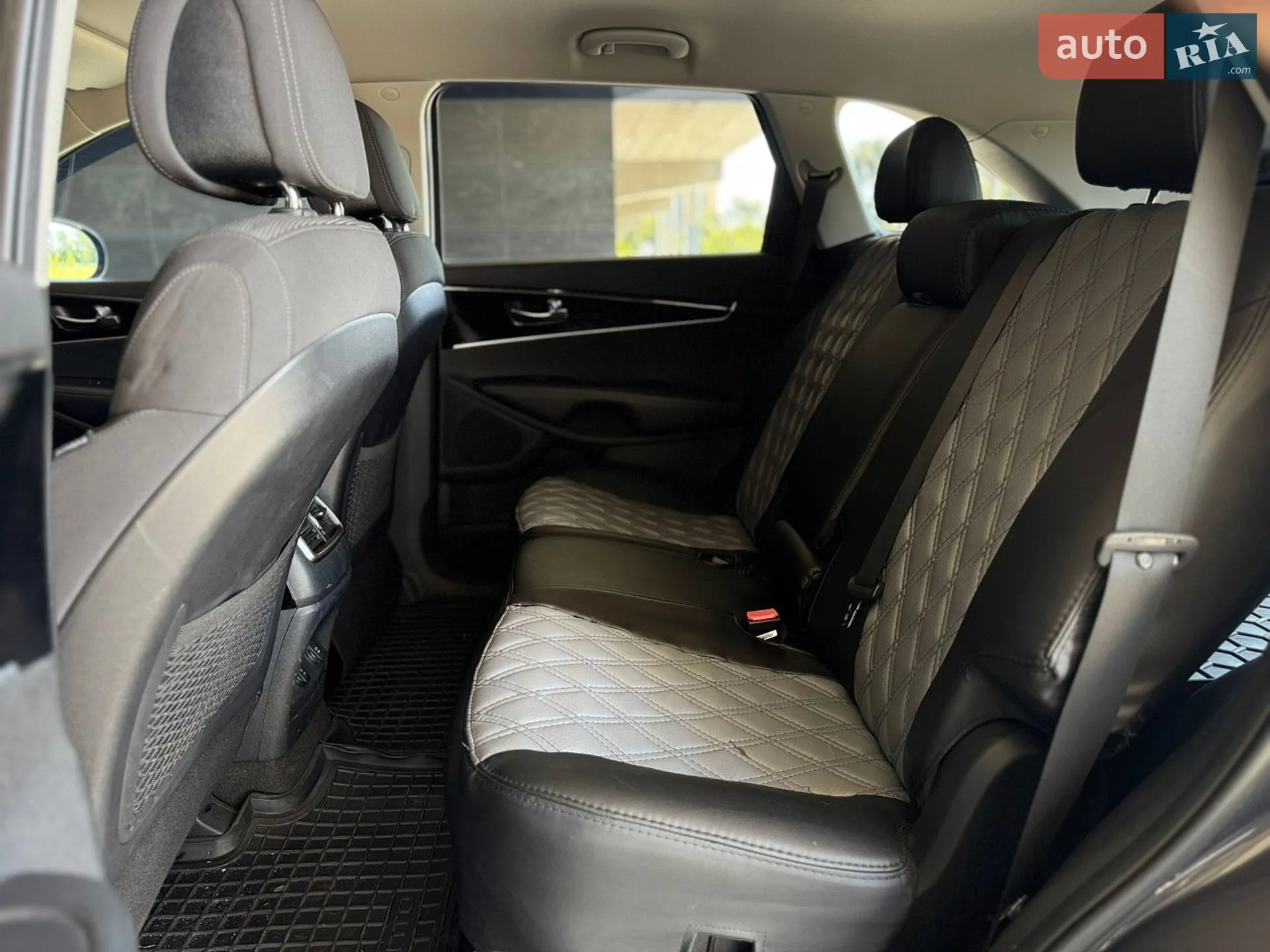 2015 Kia Sorento - мініатюра 16