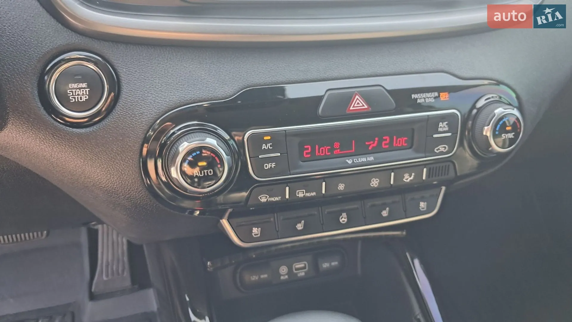 2017 Kia Sorento - мініатюра 2