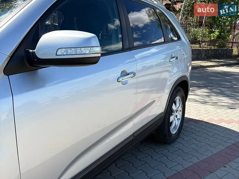 Kia Sorento 2009 VIN KNAKU814DA5040723 фото оголошення 3 з 50