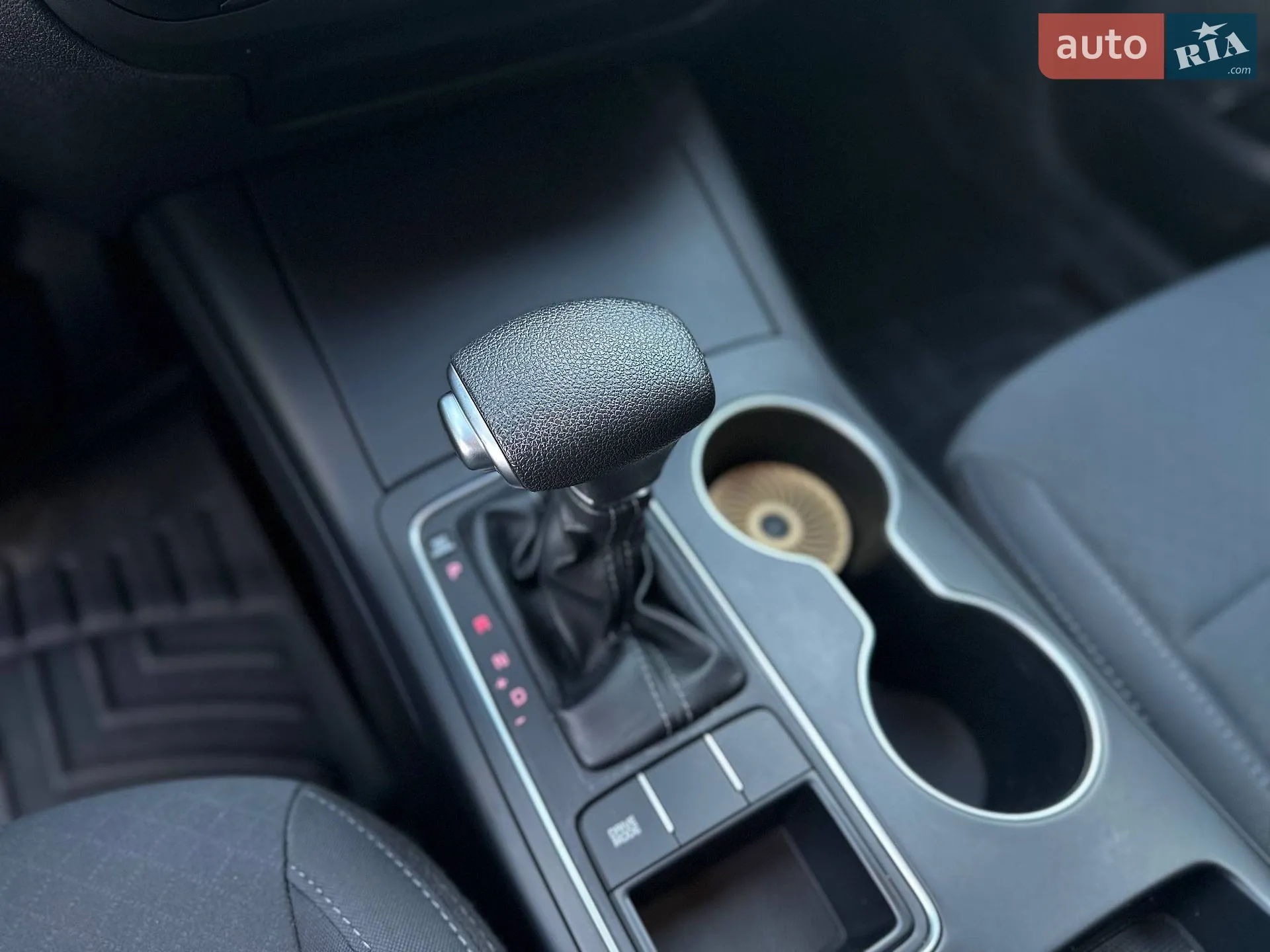 2018 Kia Sorento - мініатюра 16