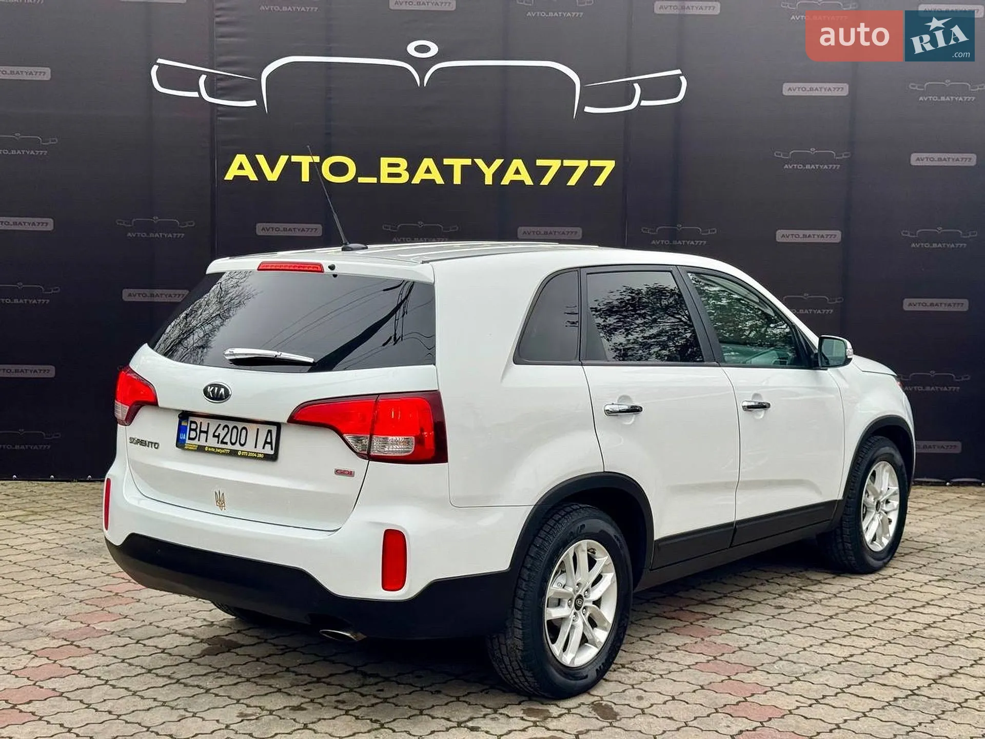 KIA Sorento 2013 VIN 5XYKT3A61EG430187 фото оголошення 3 з 11