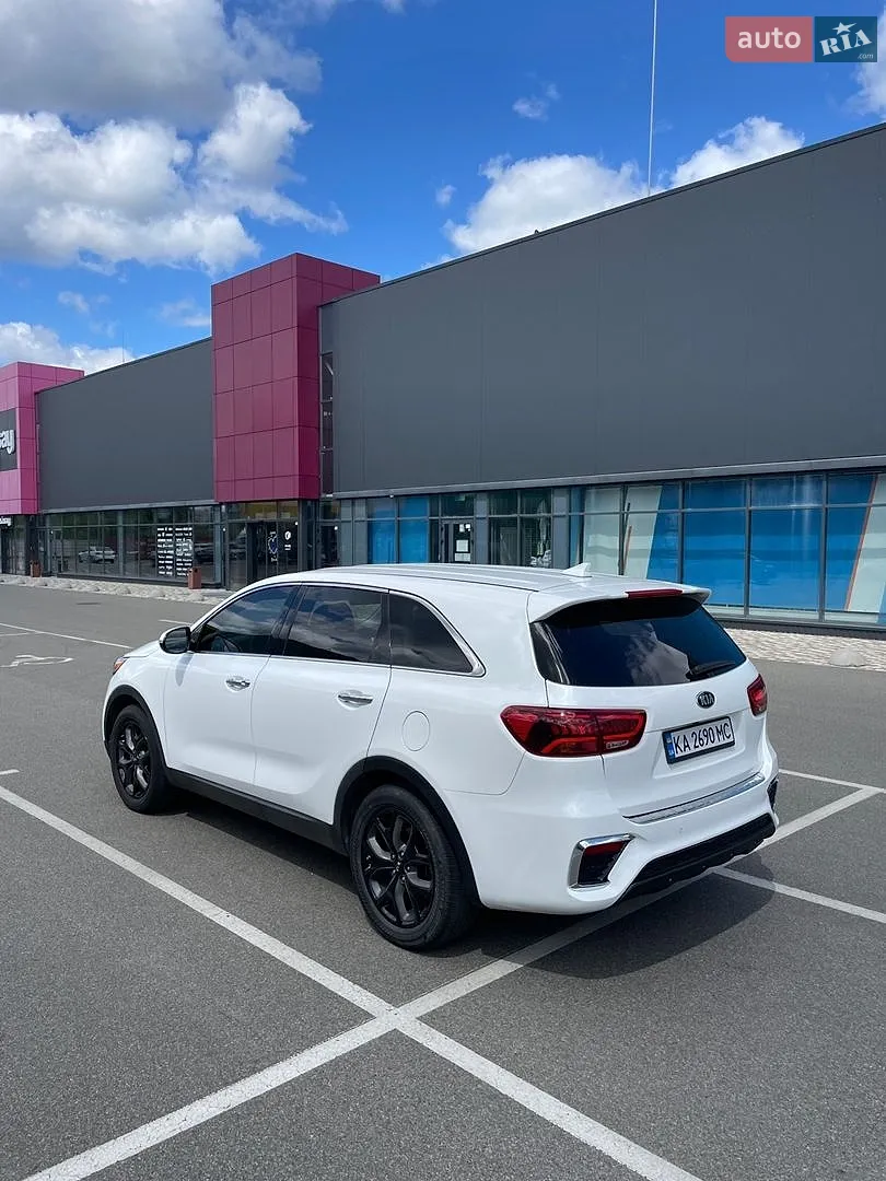 2018 Kia Sorento - фото 1