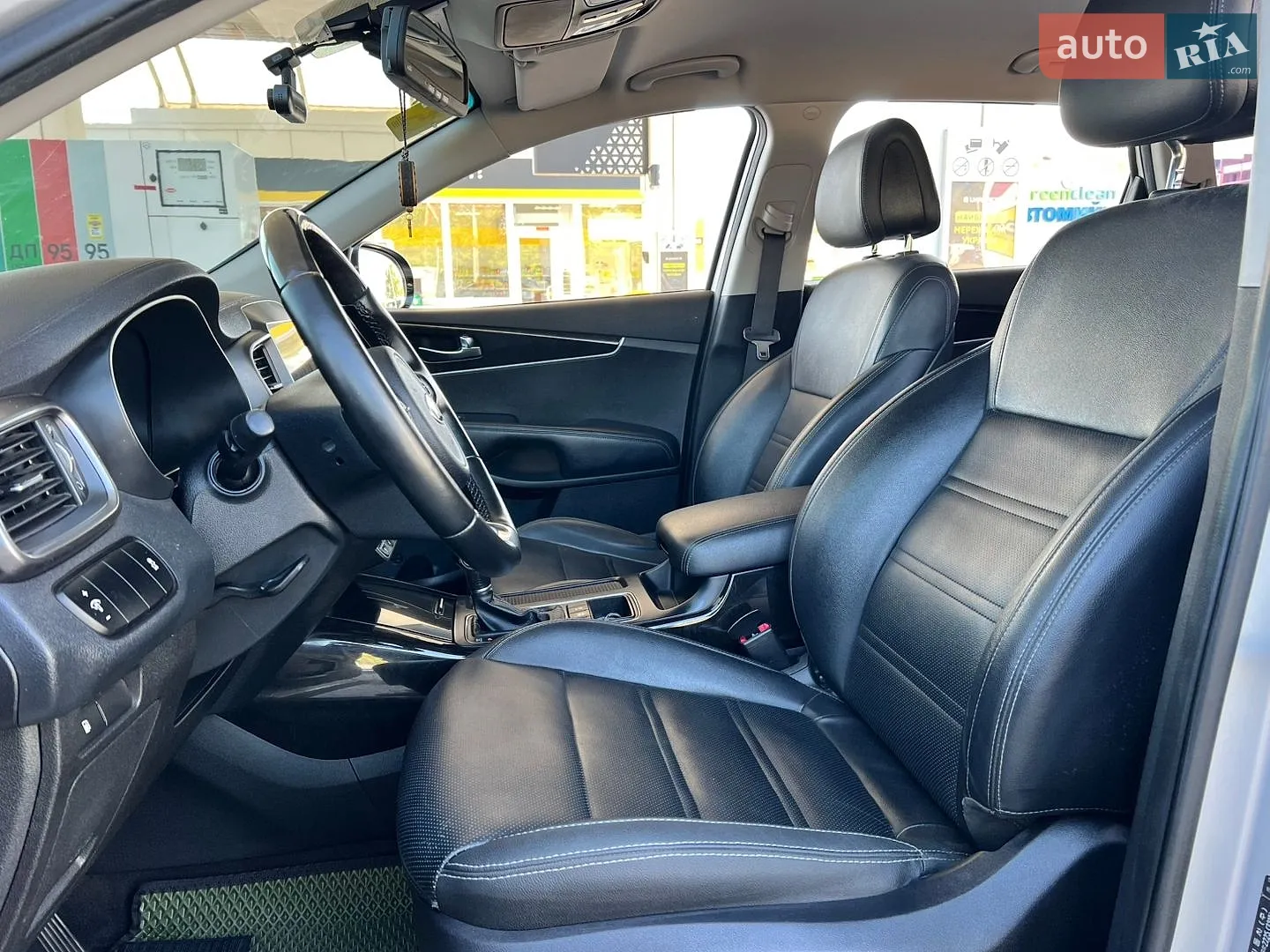 2017 Kia Sorento - мініатюра 7
