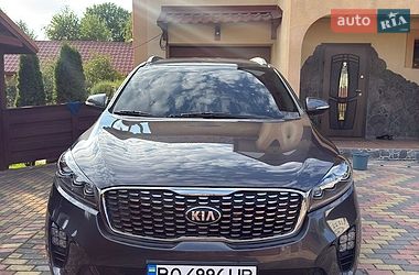 Позашляховик / Кросовер Kia Sorento 2017 в Рогатині