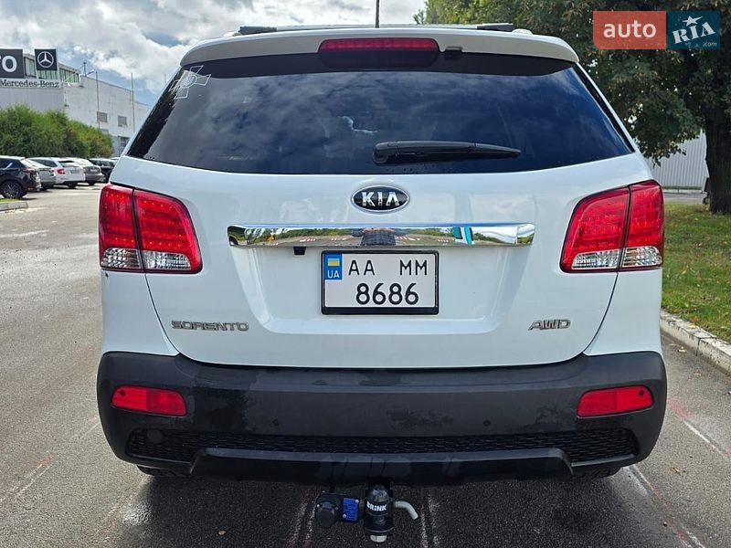 Позашляховик / Кросовер Kia Sorento 2011 в Києві
