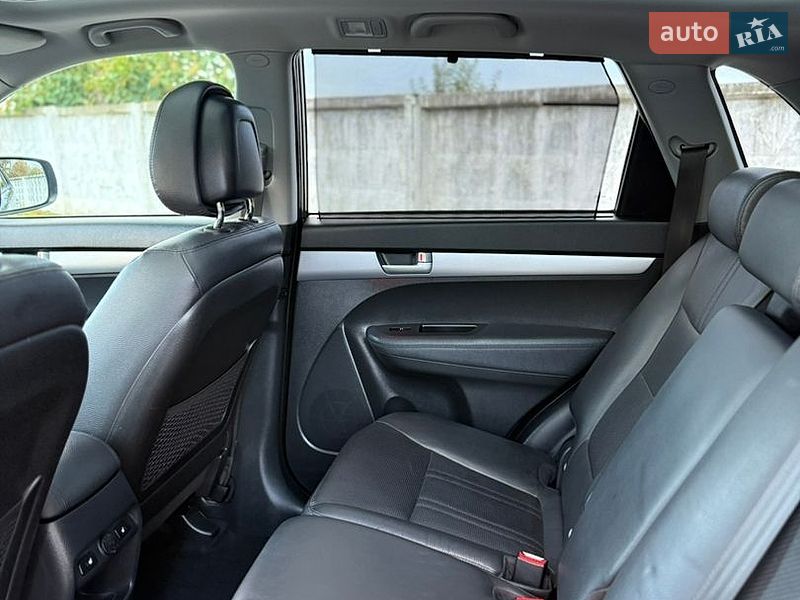 Внедорожник / Кроссовер Kia Sorento 2014 в Надворной