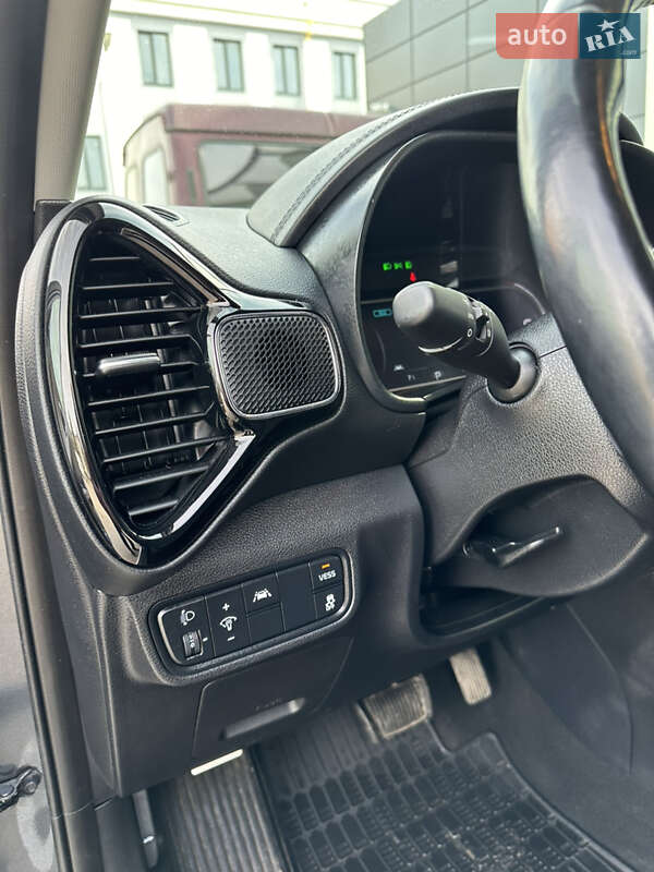 Позашляховик / Кросовер Kia Soul EV 2019 в Чорткові