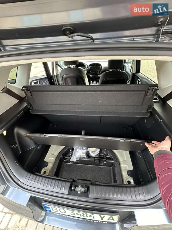 Позашляховик / Кросовер Kia Soul EV 2019 в Чорткові
