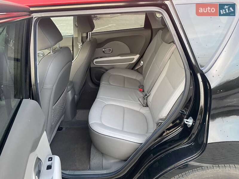 Внедорожник / Кроссовер Kia Soul EV 2016 в Ковеле фото 21 Внедорожник / Кроссовер Kia Soul EV 2016 в Ковеле