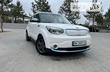 Позашляховик / Кросовер Kia Soul EV 2015 в Рівному