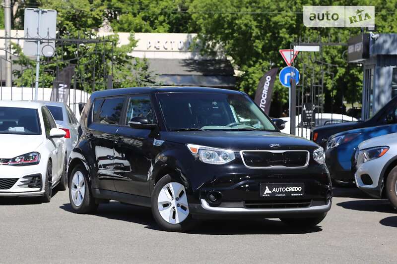 Внедорожник / Кроссовер Kia Soul EV 2016 в Киеве