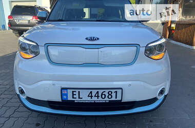 Внедорожник / Кроссовер Kia Soul EV 2016 в Владимир-Волынском