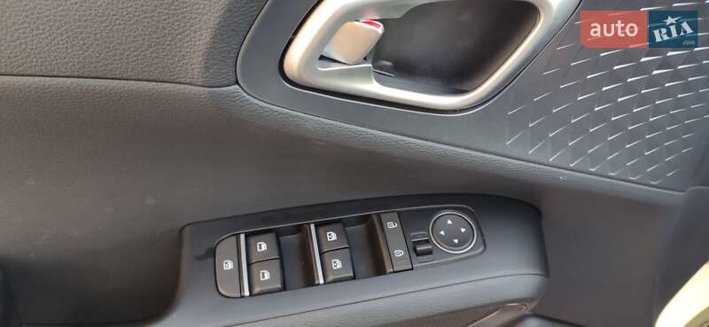 Позашляховик / Кросовер Kia Soul EV 2020 в Полтаві