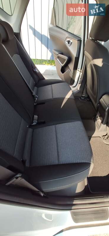 Позашляховик / Кросовер Kia Soul EV 2020 в Полтаві