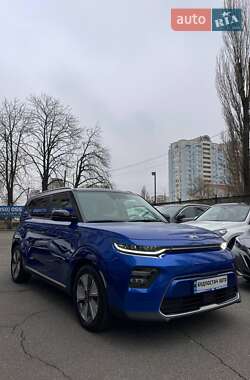 Внедорожник / Кроссовер Kia Soul EV 2020 в 