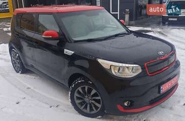 Позашляховик / Кросовер Kia Soul EV 2016 в Новояворівську