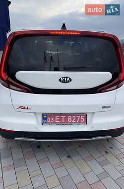 Внедорожник / Кроссовер Kia Soul EV 2020 в Хмельницком