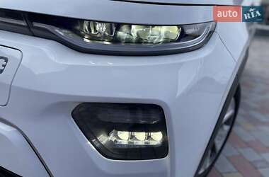 Внедорожник / Кроссовер Kia Soul EV 2020 в Хмельницком