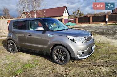 Позашляховик / Кросовер Kia Soul EV 2015 в 
