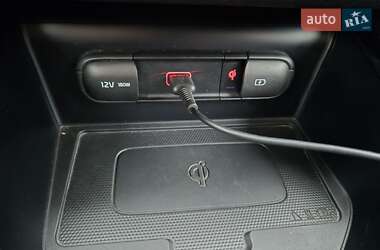 Внедорожник / Кроссовер Kia Soul EV 2019 в 