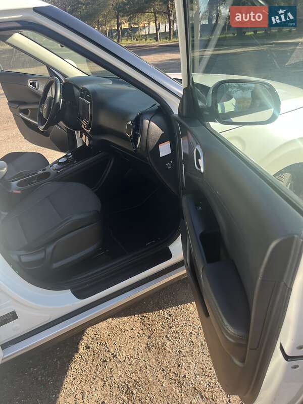 Позашляховик / Кросовер Kia Soul EV 2020 в Львові фото 25 Позашляховик / Кросовер Kia Soul EV 2020 в Львові