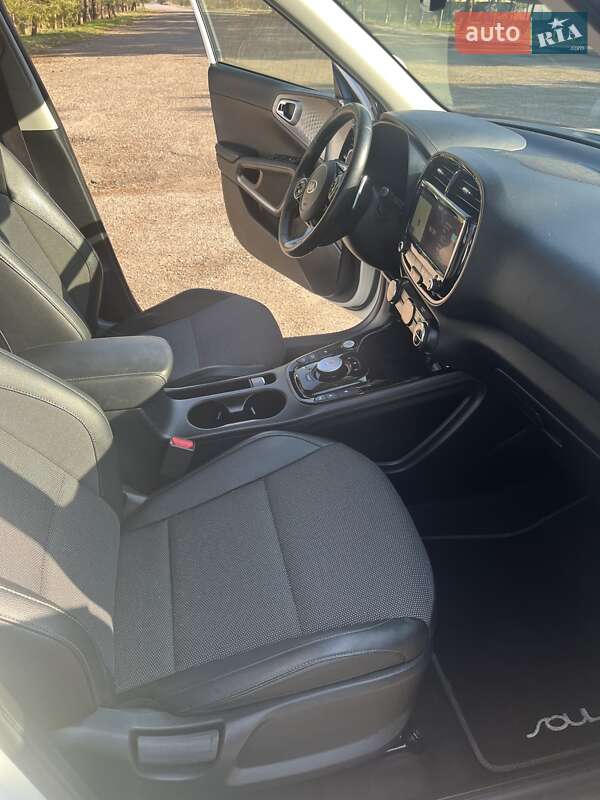 Позашляховик / Кросовер Kia Soul EV 2020 в Львові фото 26 Позашляховик / Кросовер Kia Soul EV 2020 в Львові