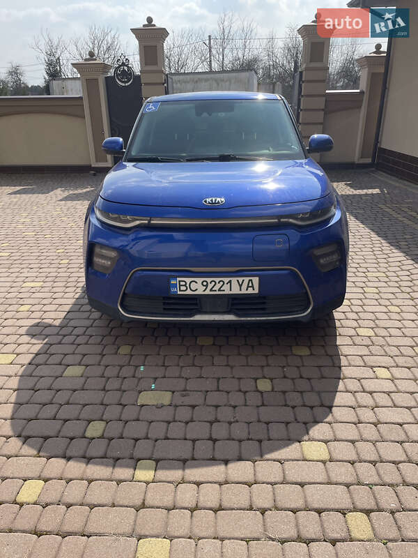 Внедорожник / Кроссовер Kia Soul EV 2020 в 