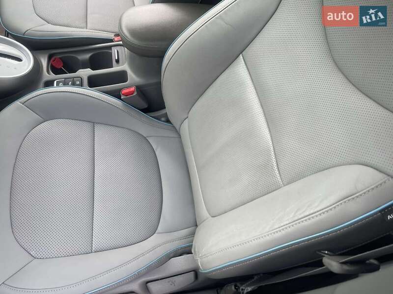 Внедорожник / Кроссовер Kia Soul EV 2014 в Киеве фото 15 Внедорожник / Кроссовер Kia Soul EV 2014 в Киеве